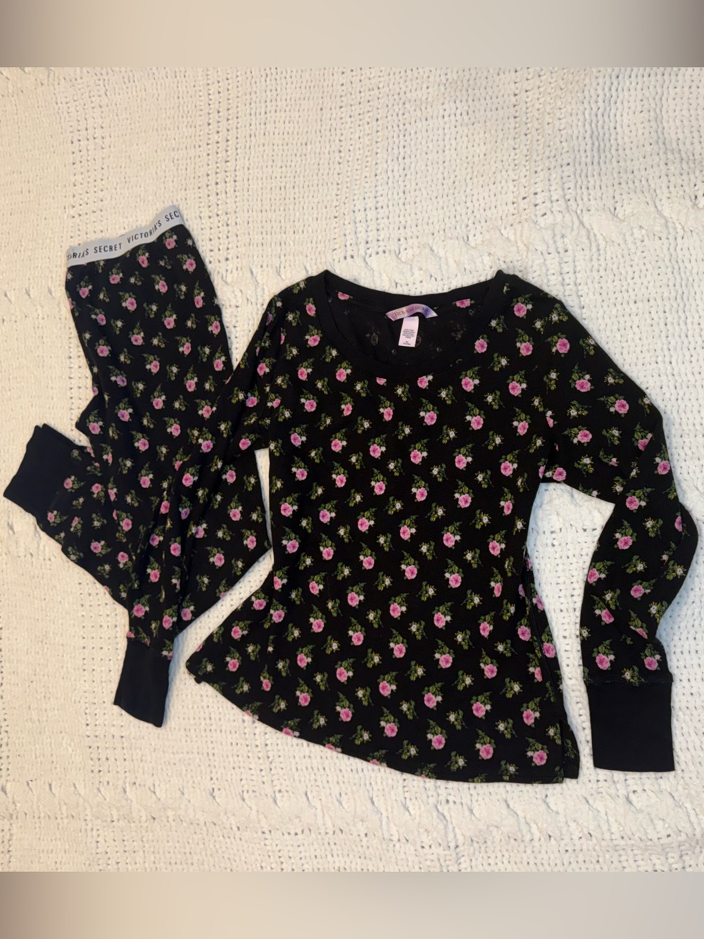 Victoria's Secret Matching Black & Pink Rose Thermal Set.